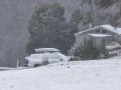 Snow at Jenolan Cabins, west of Jenolan Caves. Picture from Jenolan Cabins Facebook page. 